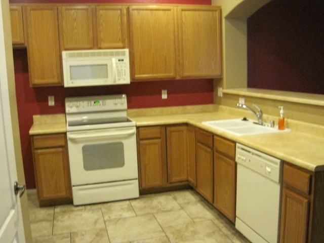 6610 W Laurel Ave #1 - Photo 2 of 8