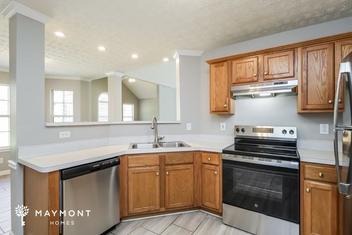 5285 Yellow Pine Dr - Photo 6 of 12