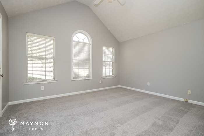 5285 Yellow Pine Dr - Photo 7 of 12