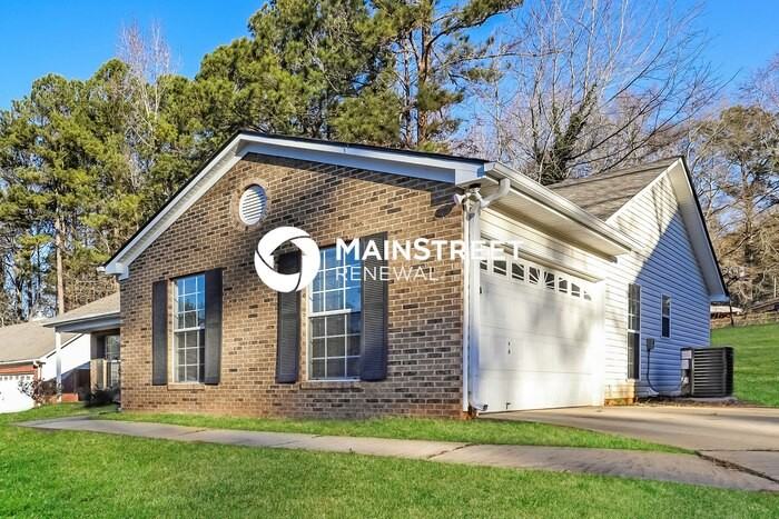 955 Foxworthy Ln - Photo 2 of 17