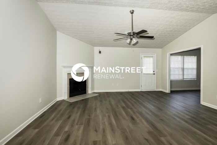 955 Foxworthy Ln - Photo 3 of 17