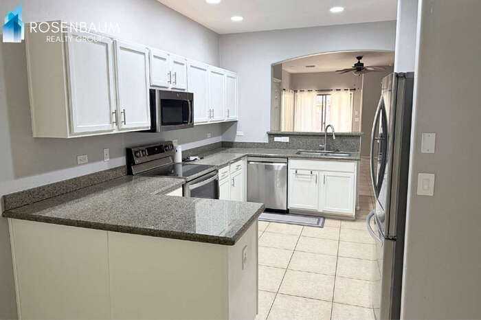 7570 E Majestic Palm Ln - Photo 5 of 22