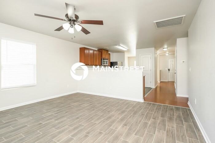 5955 Odenton Ln - Photo 4 of 19