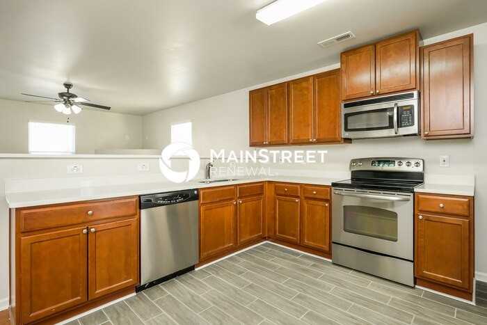 5955 Odenton Ln - Photo 6 of 19