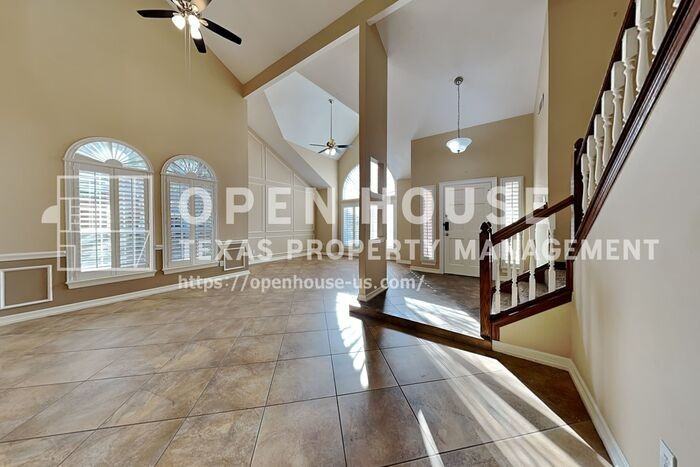 2148 Steeplewood Dr - Photo 4 of 23