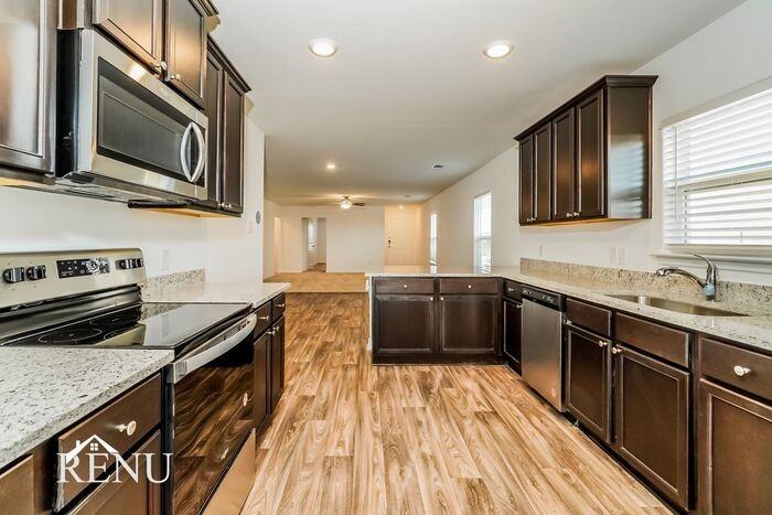 17045 Dusty Boots Ln - Photo 4 of 19