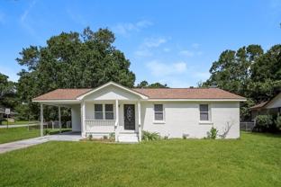 1885 Hazelwood Dr - Photo 1 of 1