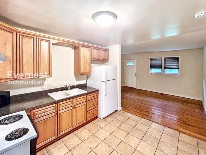 12364 Mason Ave - Photo 3 of 14