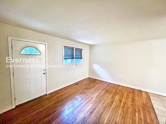 12364 Mason Ave - Photo 4 of 14