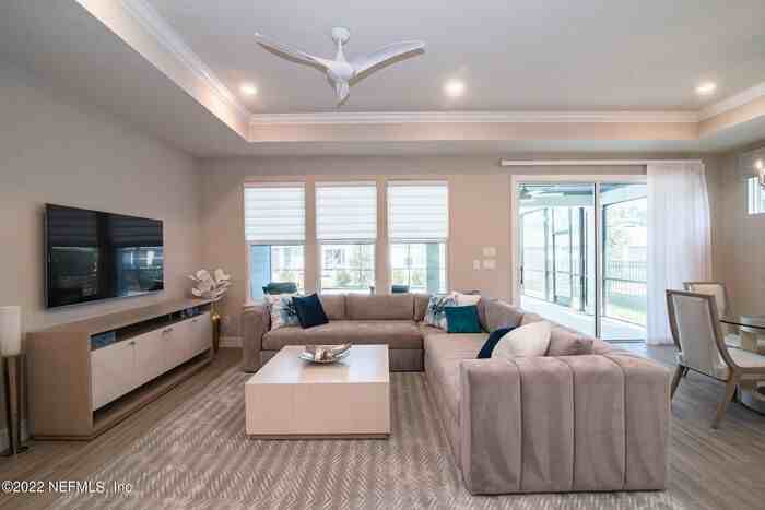 73 Havencrest Ave - Photo 3 of 23