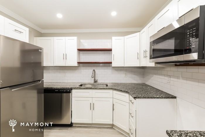 111 Scarlett Dr - Photo 5 of 12