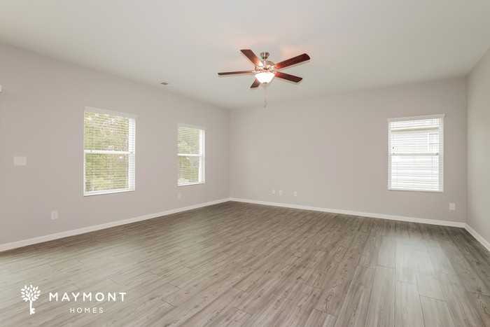 2500 Fraggle Roc - Photo 2 of 13