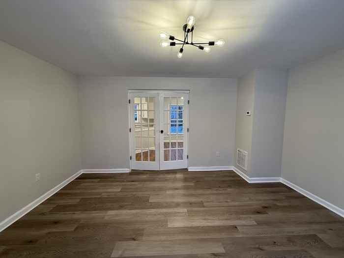 328 Myrtle Ave - Photo 6 of 43