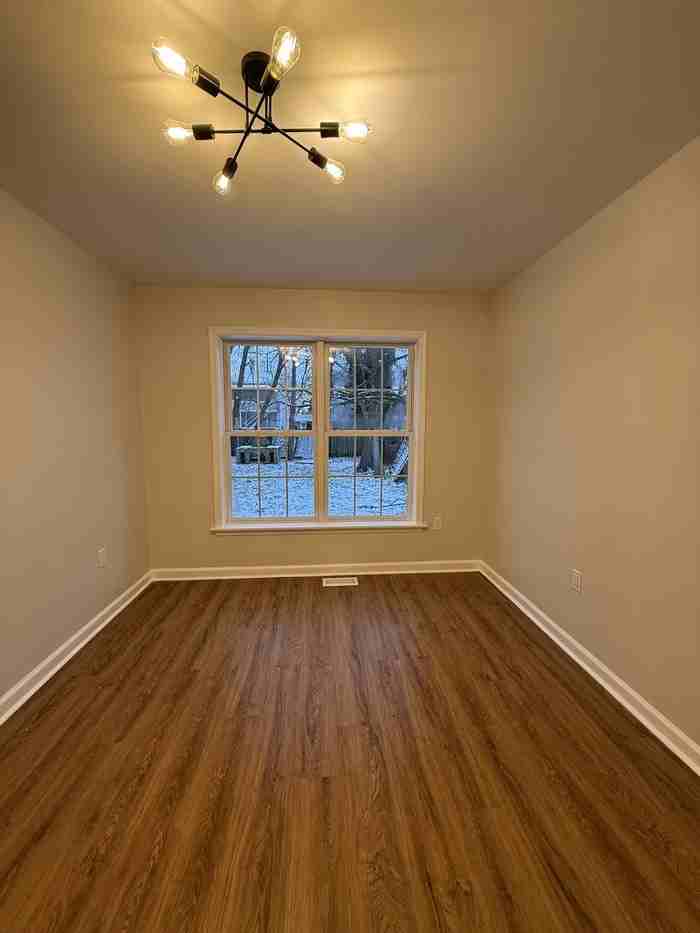 328 Myrtle Ave - Photo 7 of 43