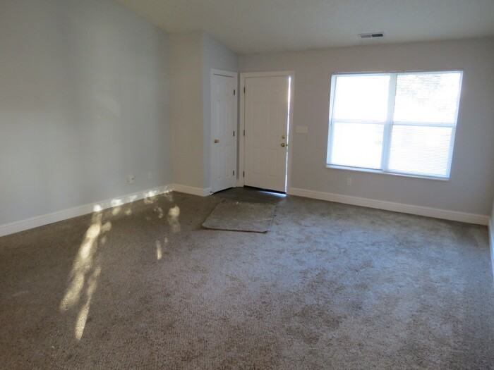 3234 Oak Bend Blvd - Photo 5 of 13