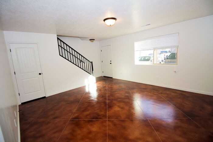 2801 E 450 N #348 - Photo 3 of 14