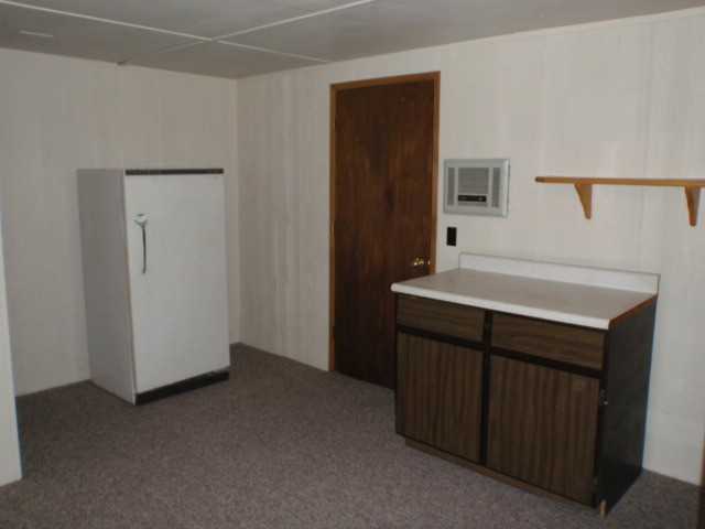 322 Benton Ave #B - Photo 3 of 11