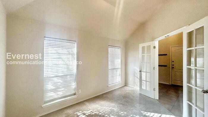 129 Snowflake Dr - Photo 6 of 23