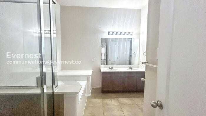 129 Snowflake Dr - Photo 7 of 23