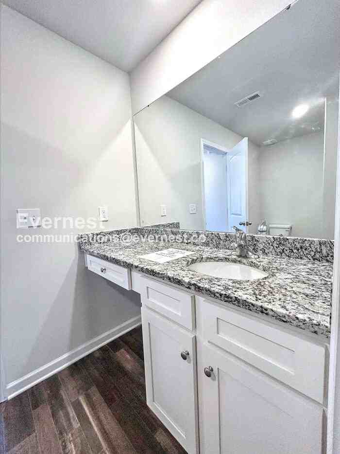 550 Belcaro Dr - Photo 7 of 19