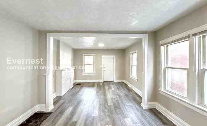 2545 Sullivant Ave - Photo 4 of 19