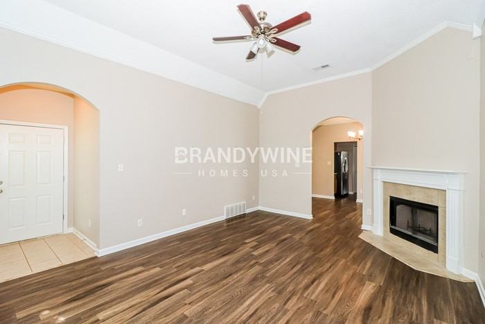 2170 Berry Bush Ln - Photo 5 of 20