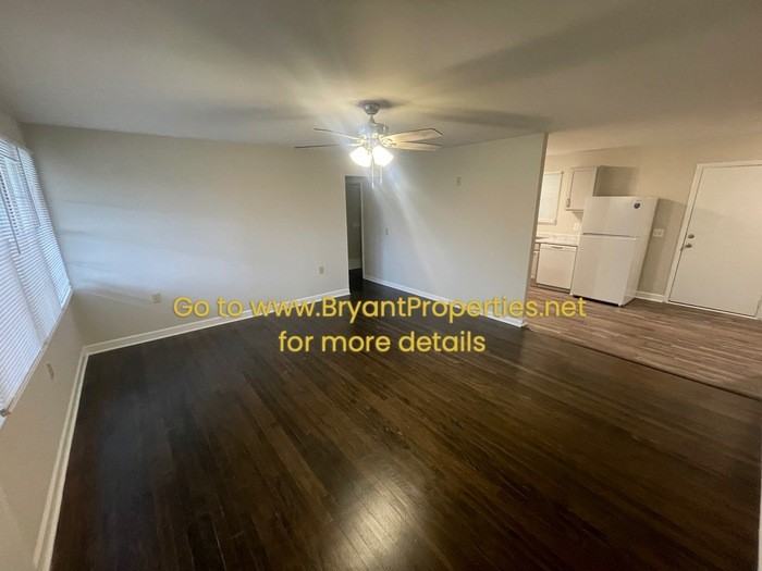 4010 Meadow Rd - Photo 2 of 18