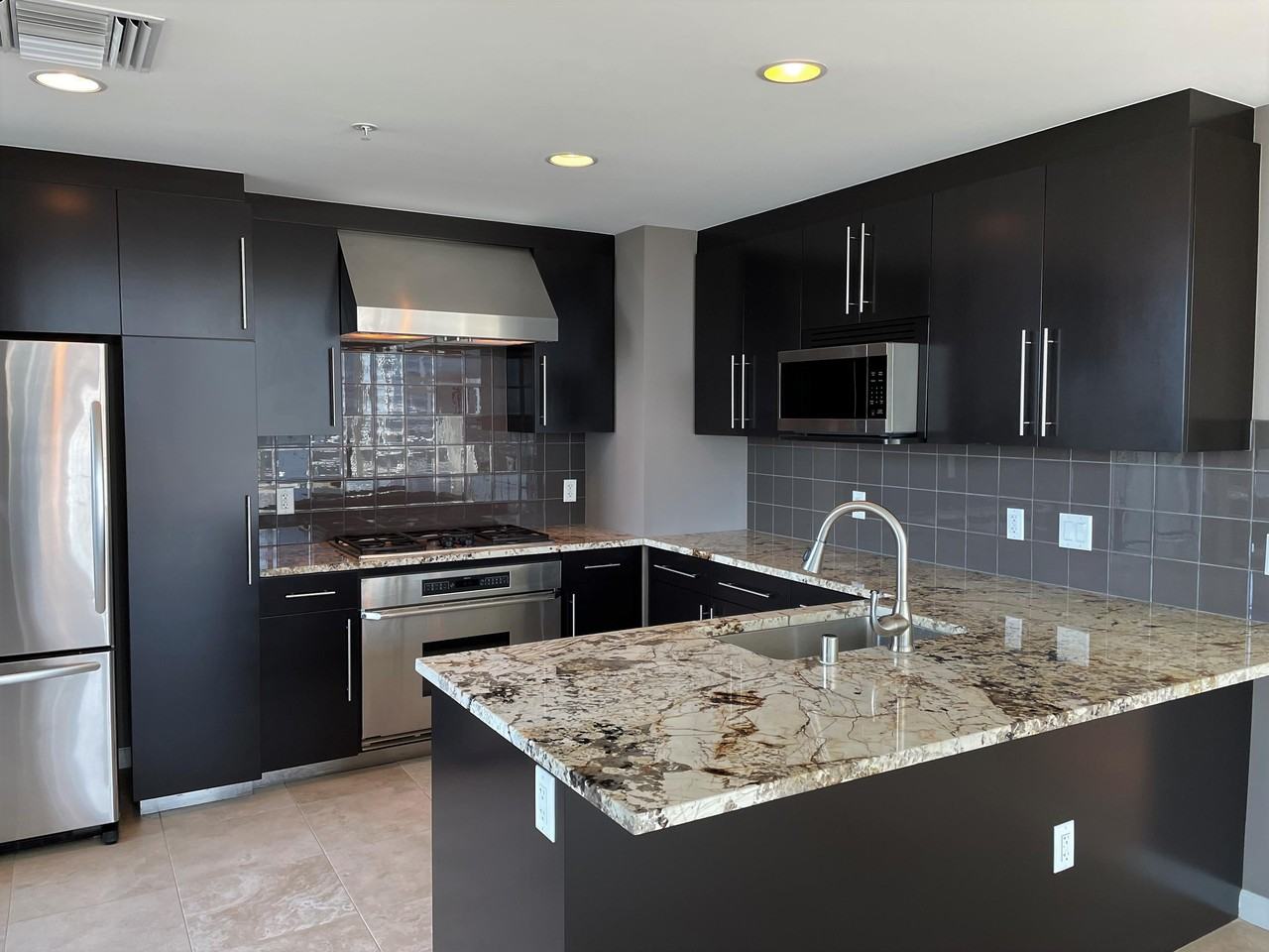 1262 Kettner Blvd #1 - Photo 4 of 20