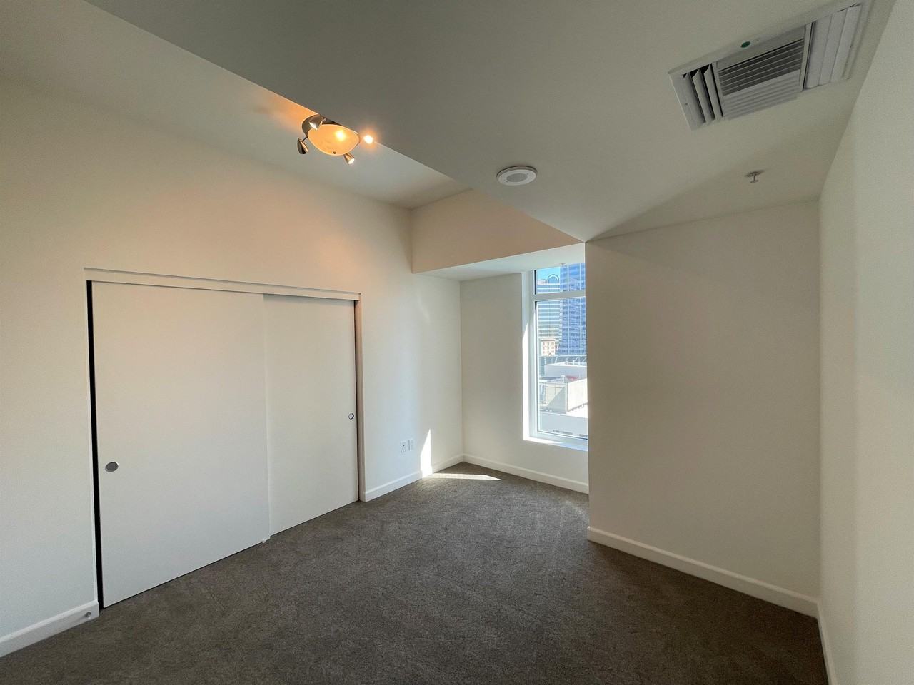 1262 Kettner Blvd #1 - Photo 7 of 20