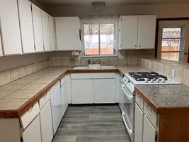 featured image of 2005 Gunnison Ave #B