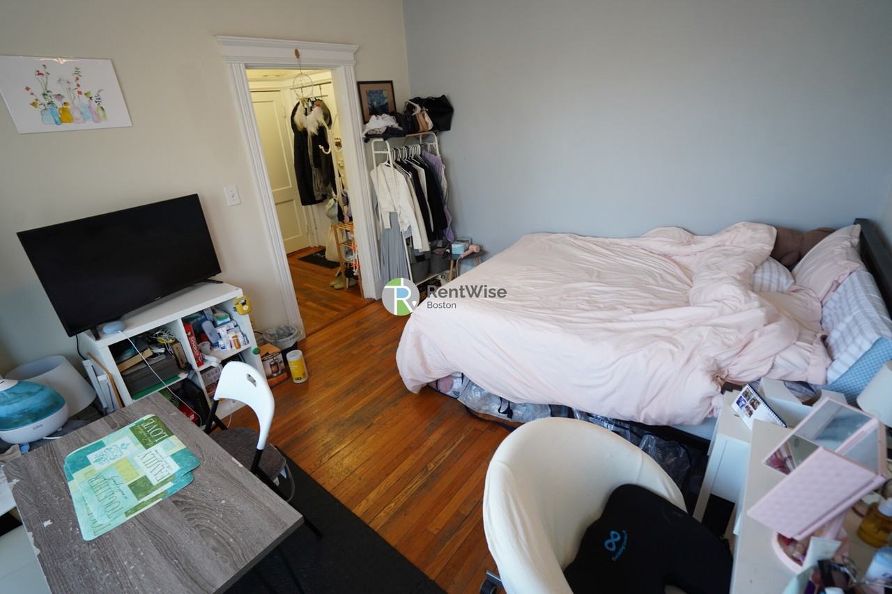 79 Gorgon St., #11 - Photo 3 of 7