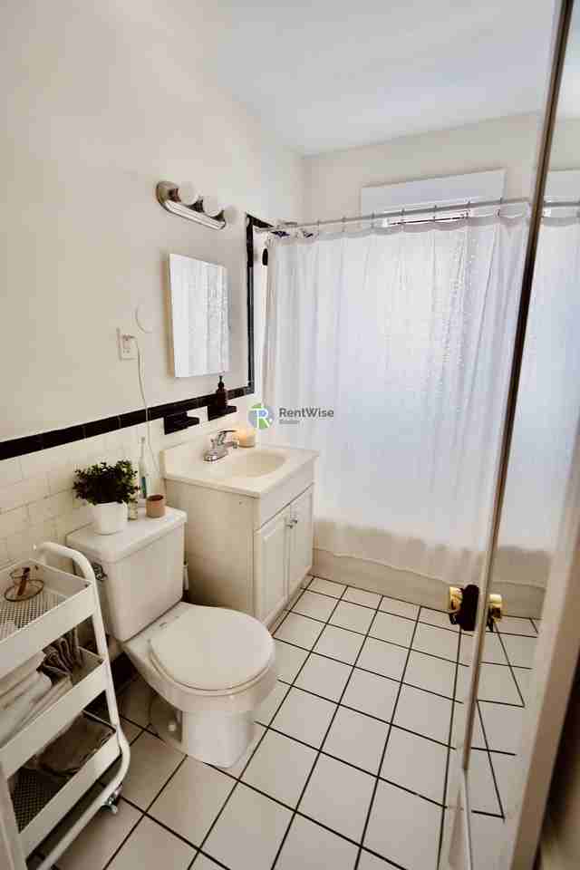 433A Broadway #84 - Photo 6 of 6