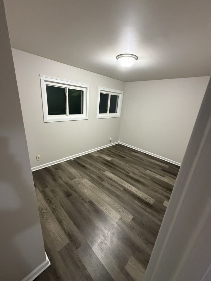 809 Vine St #1 - Photo 5 of 6