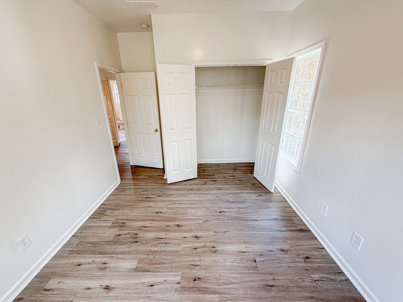 2468 Spring St Nw #B - Photo 4 of 37