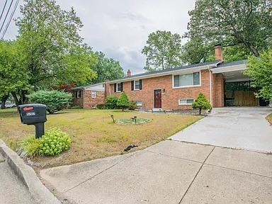 5707 Alan Dr - Photo 3 of 20