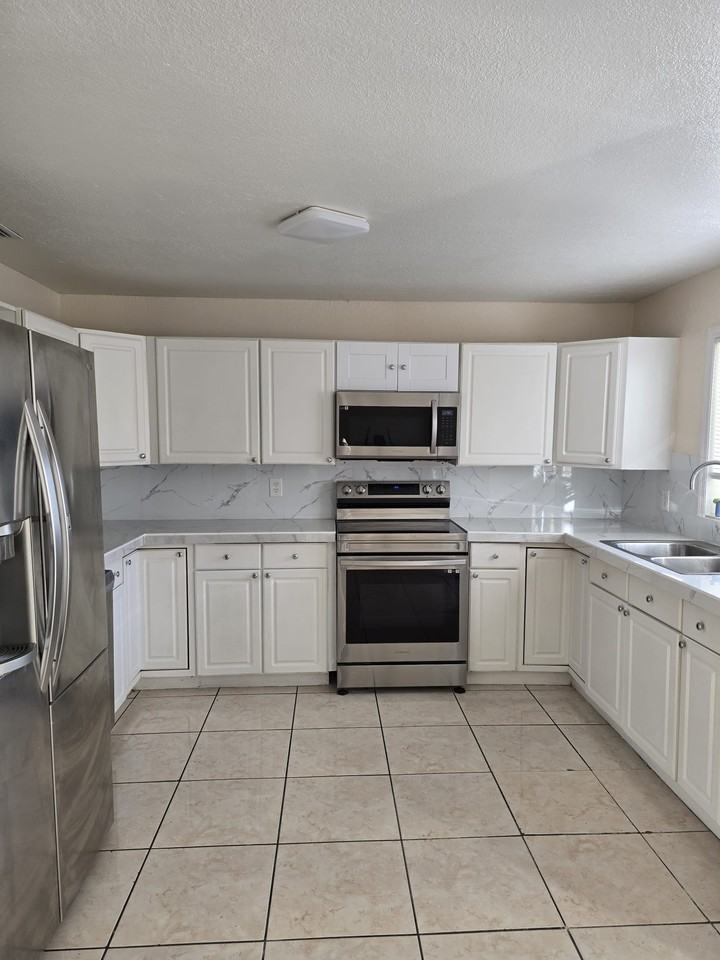 28021 Sw 142nd Ct #28021 - Photo 4 of 18