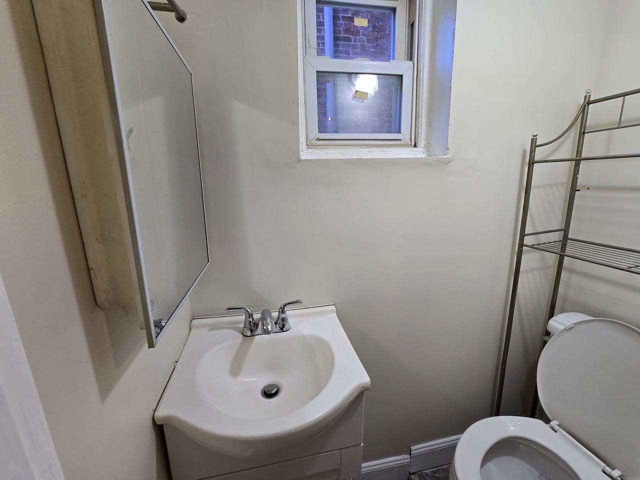 5253 Spruce St #1 - Photo 3 of 10