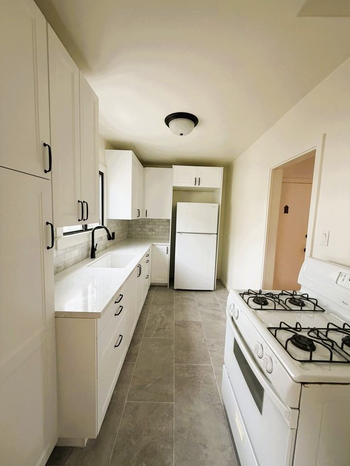 124 Argonne Ave #5 - Photo 3 of 16