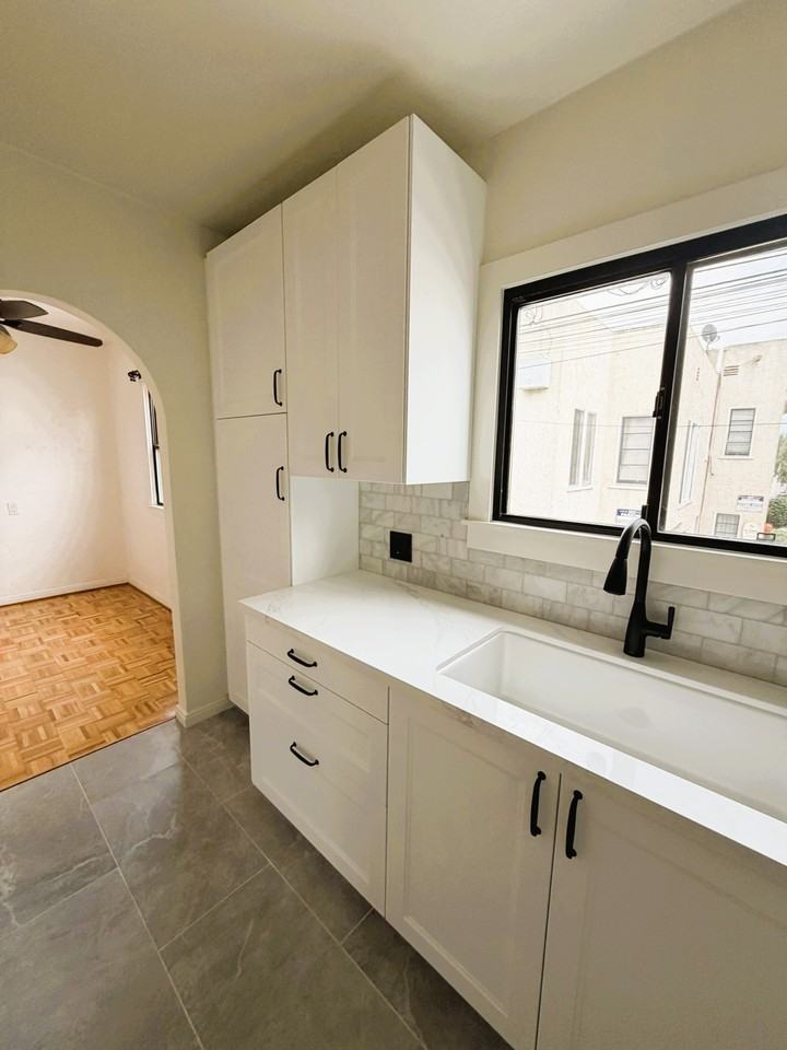 124 Argonne Ave #5 - Photo 5 of 16