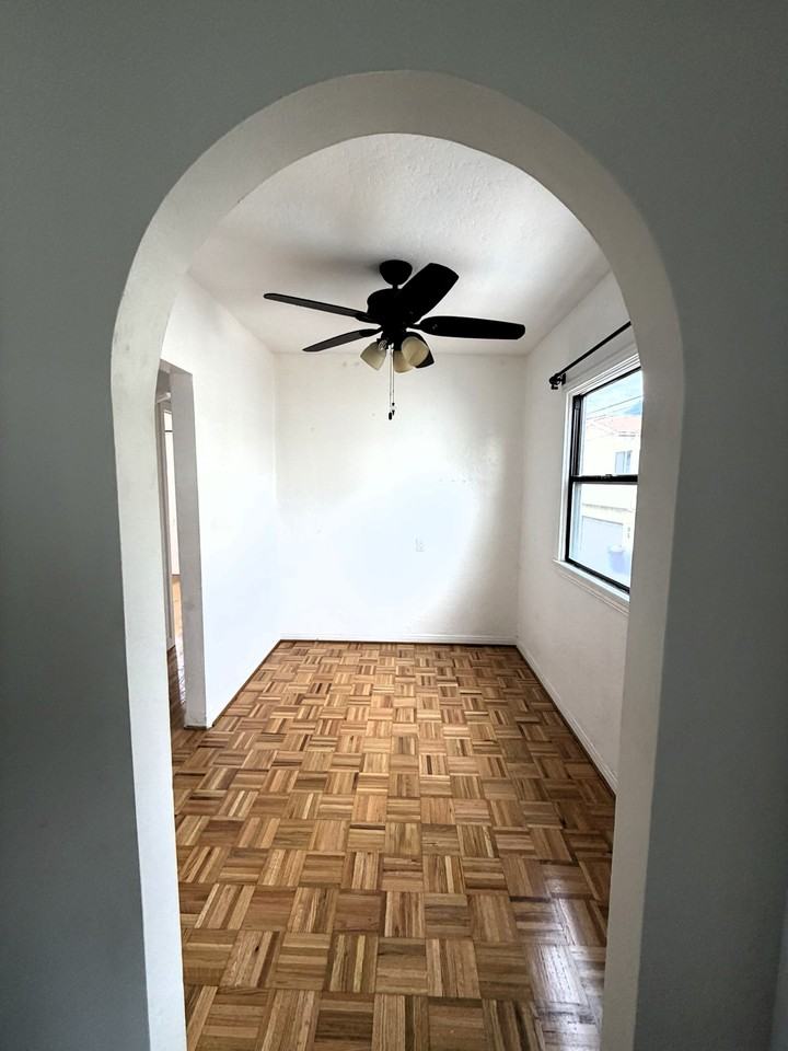 124 Argonne Ave #5 - Photo 7 of 16