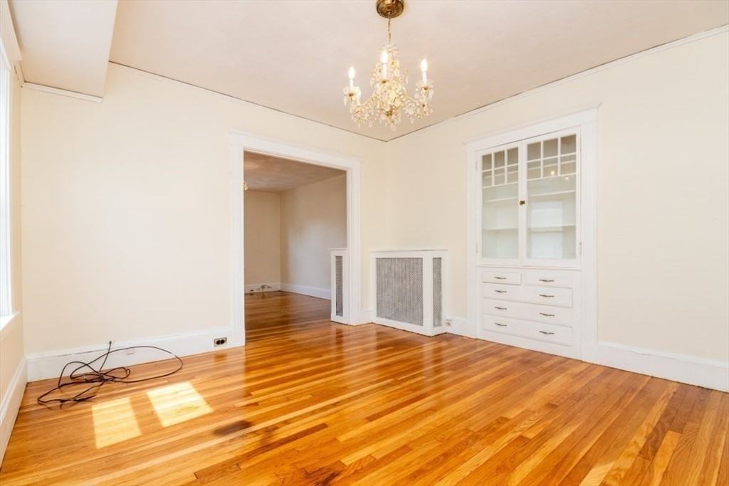 57 Ardale St #2 - Photo 5 of 17