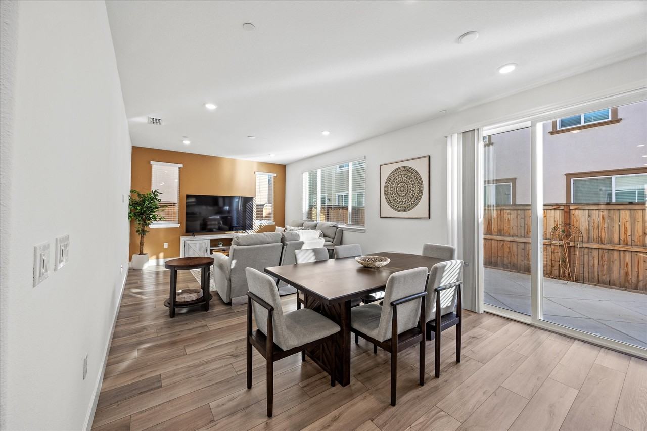 3554 Damora Ave #NA - Photo 2 of 9