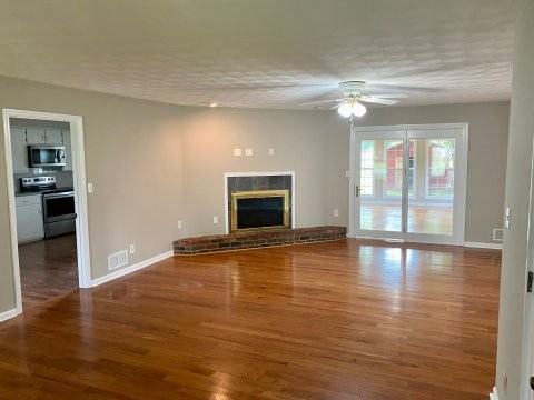 2536 Goldenrod Dr #NA - Photo 2 of 9