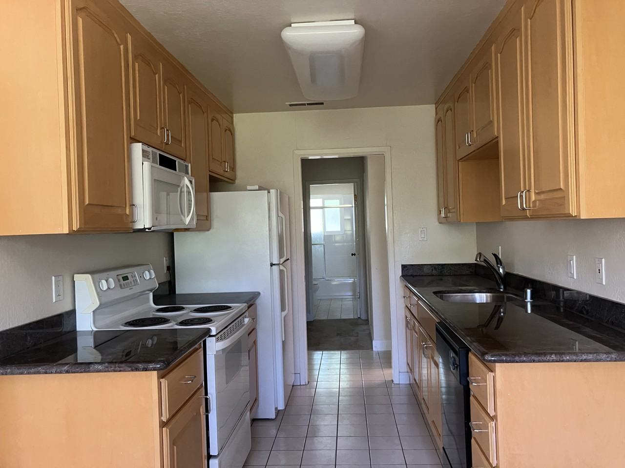 1300 Montecito Ave #20