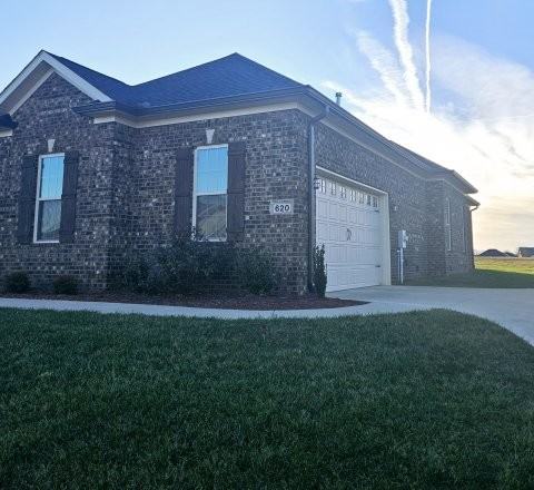 620 Montrose Dr #NA - Photo 2 of 18