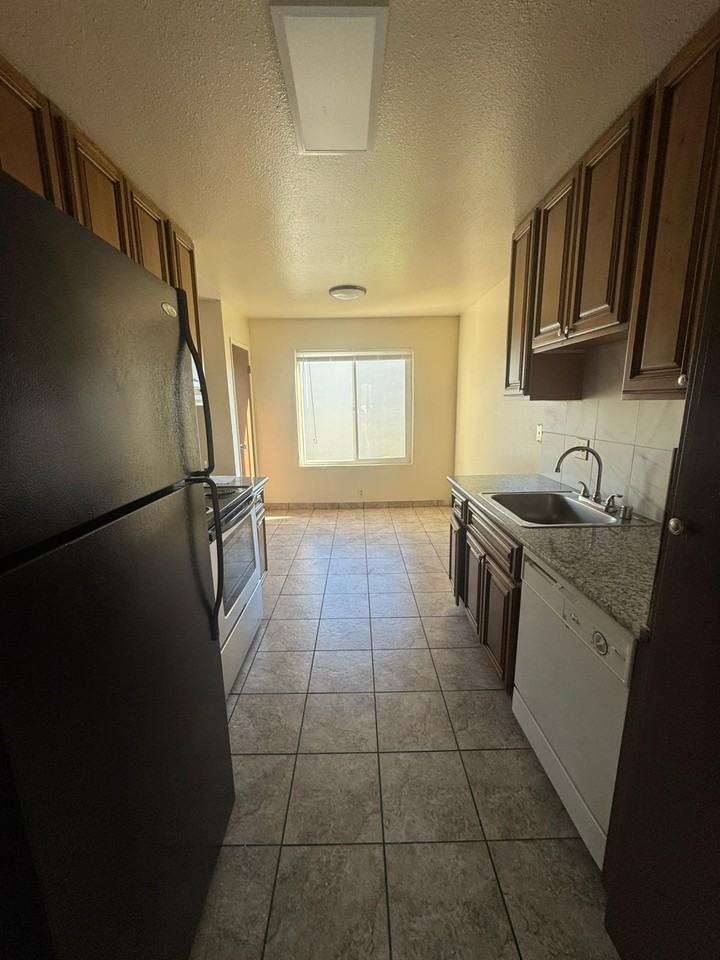 38863 Fremont Blvd #32 - Photo 3 of 7