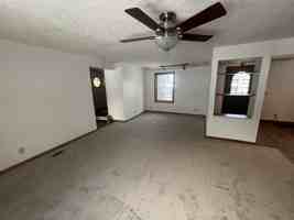 featured image of 2019 Millersburg Rd #2019