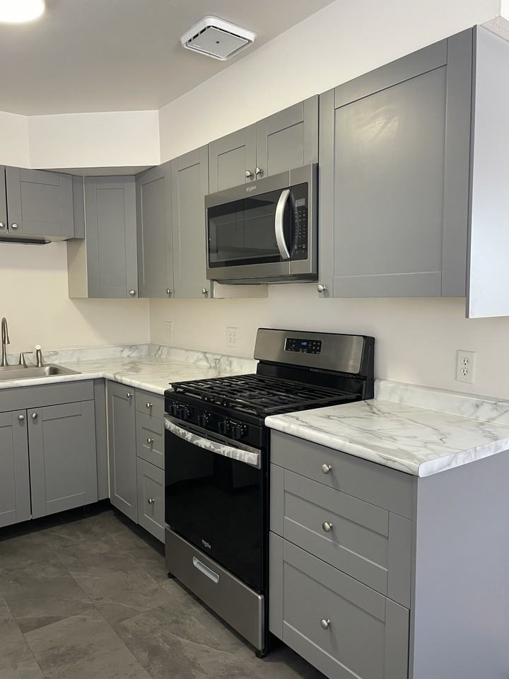 1814 Lake Point Dr #1 - Photo 7 of 21