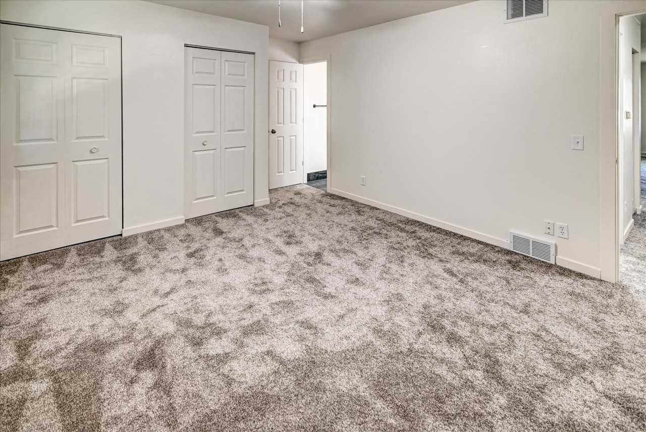 1806 Lake Point Dr #7 - Photo 3 of 22