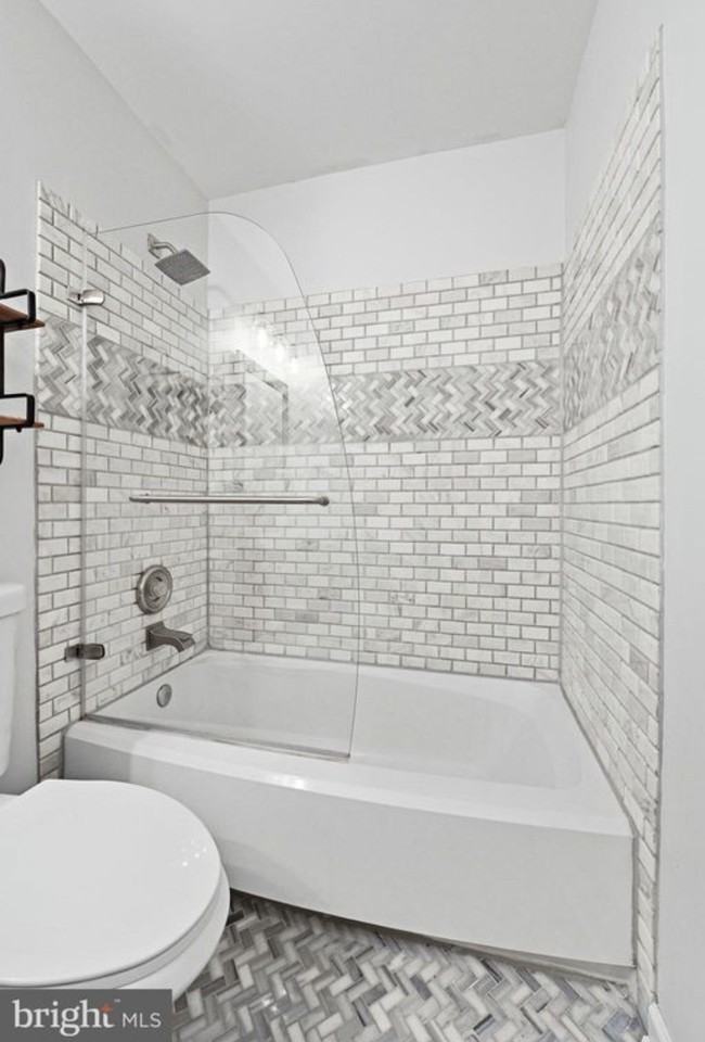 6650 Dunwich Way #NA - Photo 7 of 9